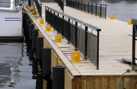 Quay fenders